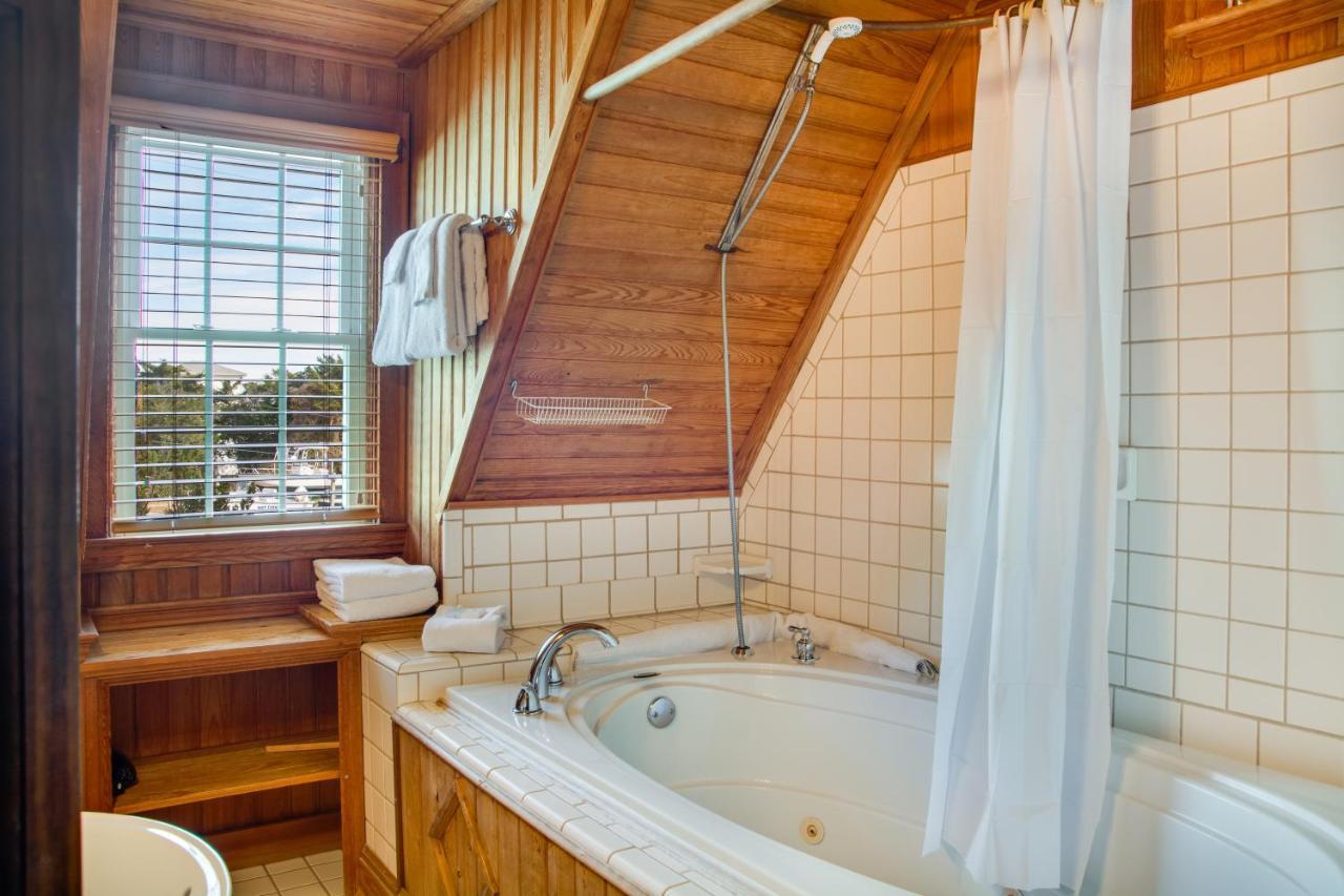 The Castle Bed And Breakfast Ocracoke Exterior foto